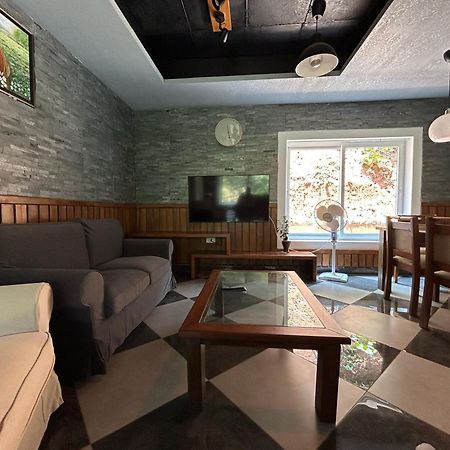 Kv By Halcyon Traveltech Apartment Anachal Ngoại thất bức ảnh
