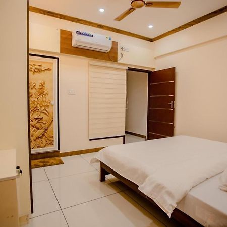Kv By Halcyon Traveltech Apartment Anachal Ngoại thất bức ảnh