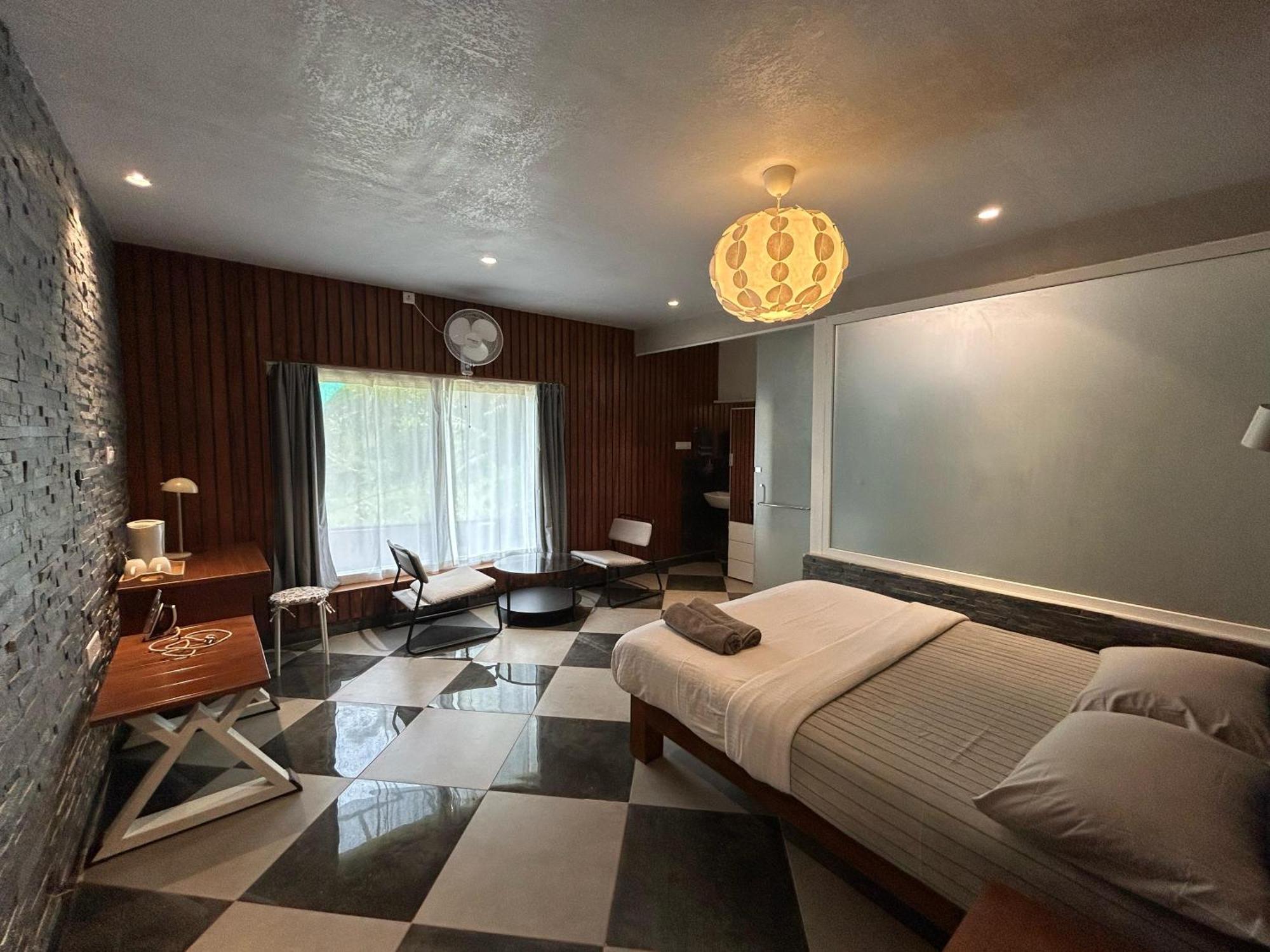 Kv By Halcyon Traveltech Apartment Anachal Ngoại thất bức ảnh